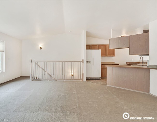 Building Photo - 3 br, 2 bath Condo - 7624 Boundary Ave