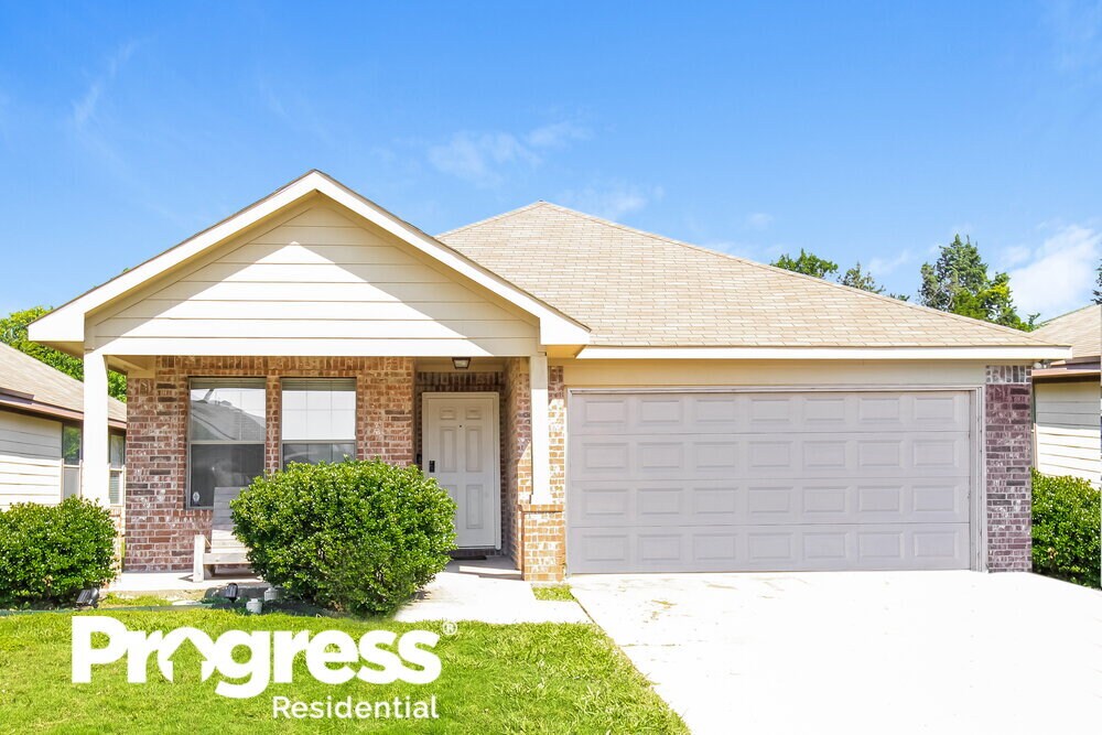 Primary Photo - 3905 Saddleback Dr