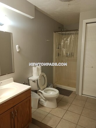 Foto del edificio - 24 Crosby Rd