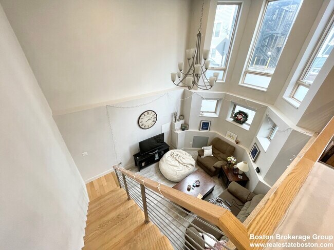 Foto del edificio - 42 Washburn St