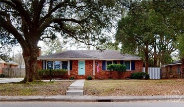 Building Photo - 329 Oxford Dr