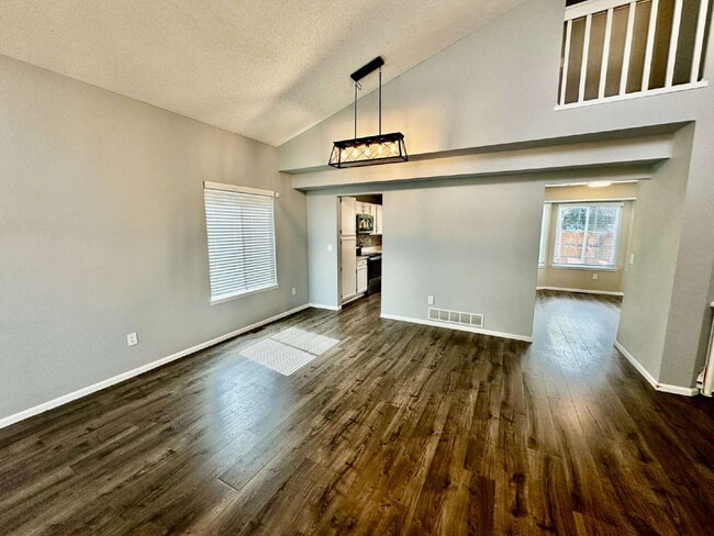 Building Photo - "Charming 3-Bed Highlands Ranch Home with ...