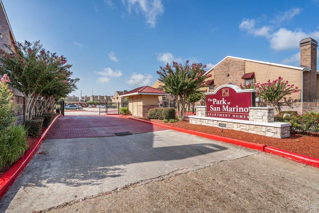 The Park at San Marino Apartments in Houston, TX