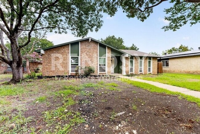 Building Photo - Renovated in Allen Ready to Be Your Home