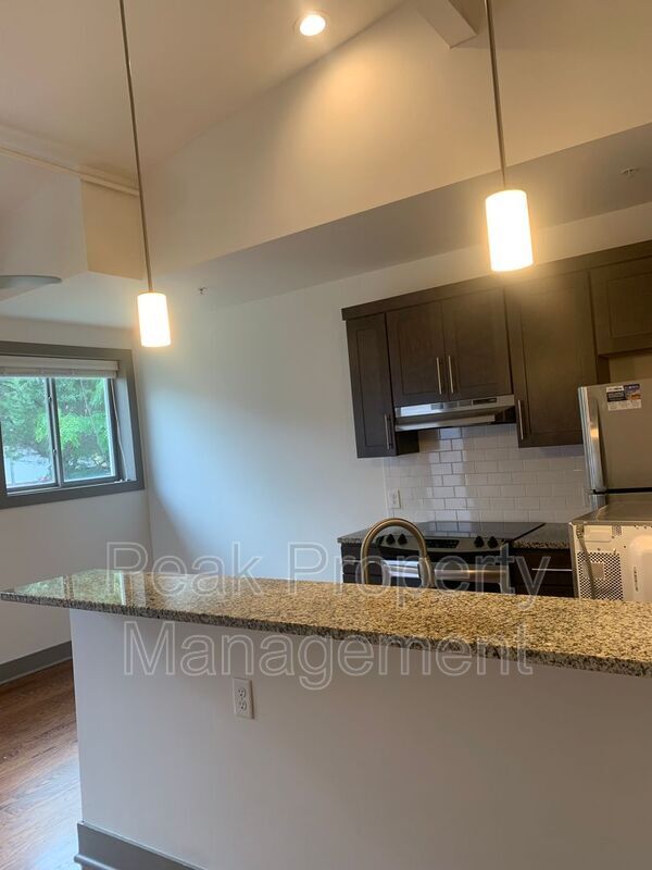 Foto principal - 1204 Hull St