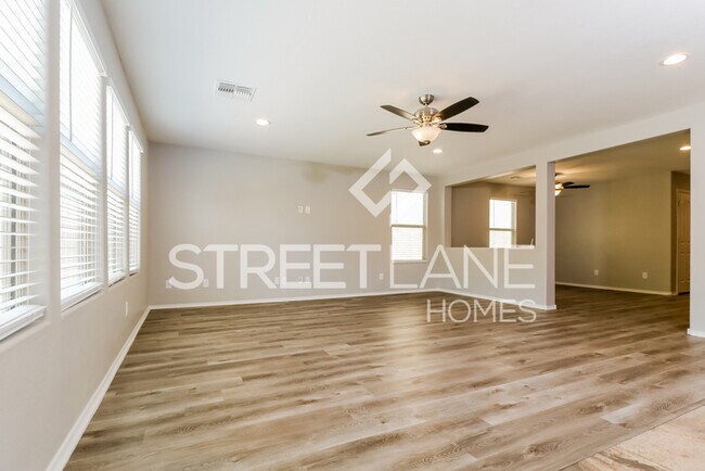 Foto del edificio - Charming 3 Bedroom in North Peoria! -Coldw...