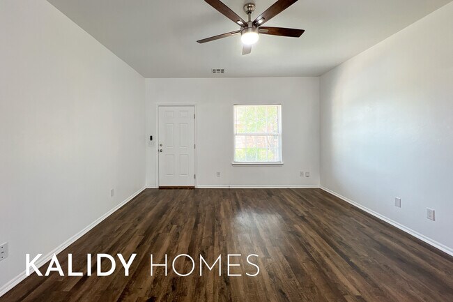 Building Photo - 6140 Cielo Terrace