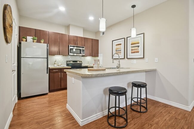 Building Photo - Greenhaven Apartments