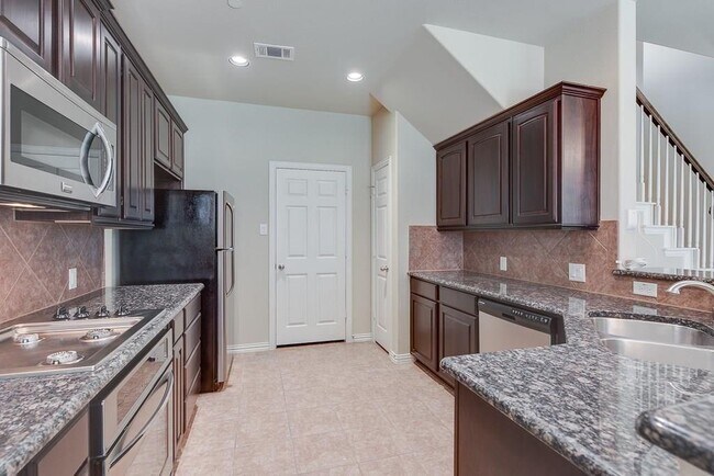 Building Photo - 4658 Penelope Ln