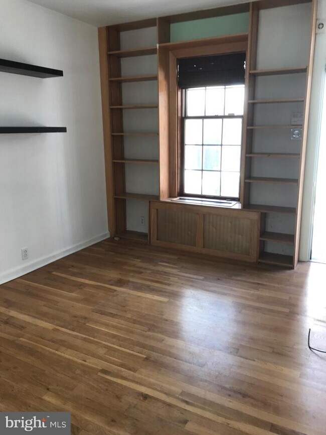 2418 Manning St, Philadelphia, PA 19103 Townhome Rentals in