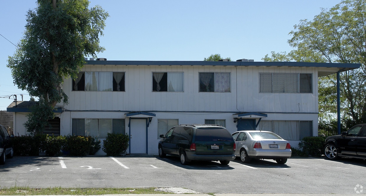 Primary Photo - 1348 Berry Ln