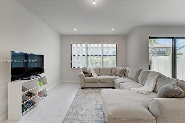 Building Photo - 8186 Tailshot Ct