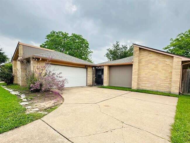 Foto del edificio - 2115 Barrington Pl Dr