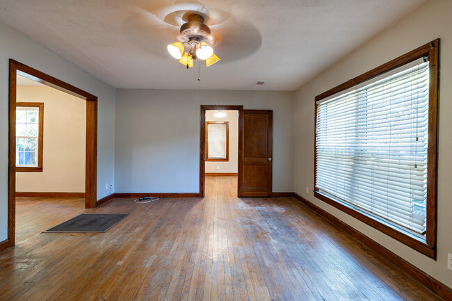 Living room - 213 Alpine St