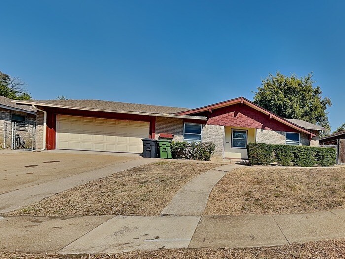 Primary Photo - 1303 Carla Ave