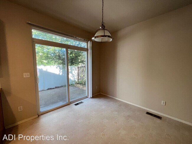 Foto del edificio - 3 br, 2.5 bath House - 4353 SE Chelsea Lane