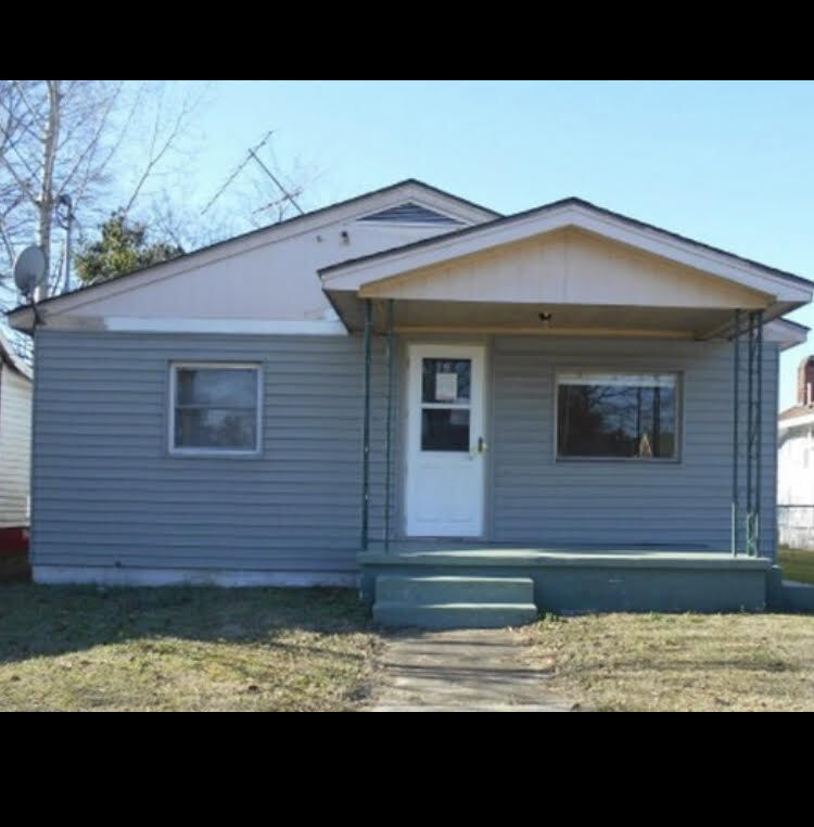 Foto principal - 913 N Center St