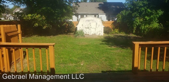 Building Photo - 1330 E Atherton Rd