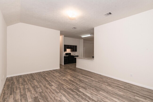 Building Photo - 705 Fallow Ln