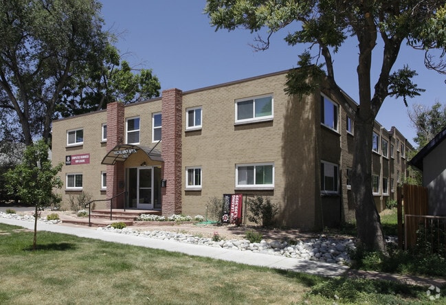 Building Photo - Highland Apartments