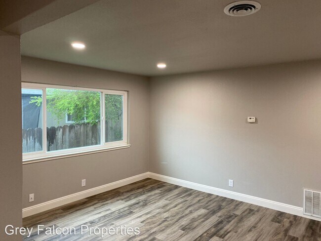 Foto del edificio - 2 br, 1 bath House - 5018 Venuto Way