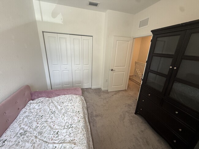 Foto del edificio - 10187 SW 228th Terrace