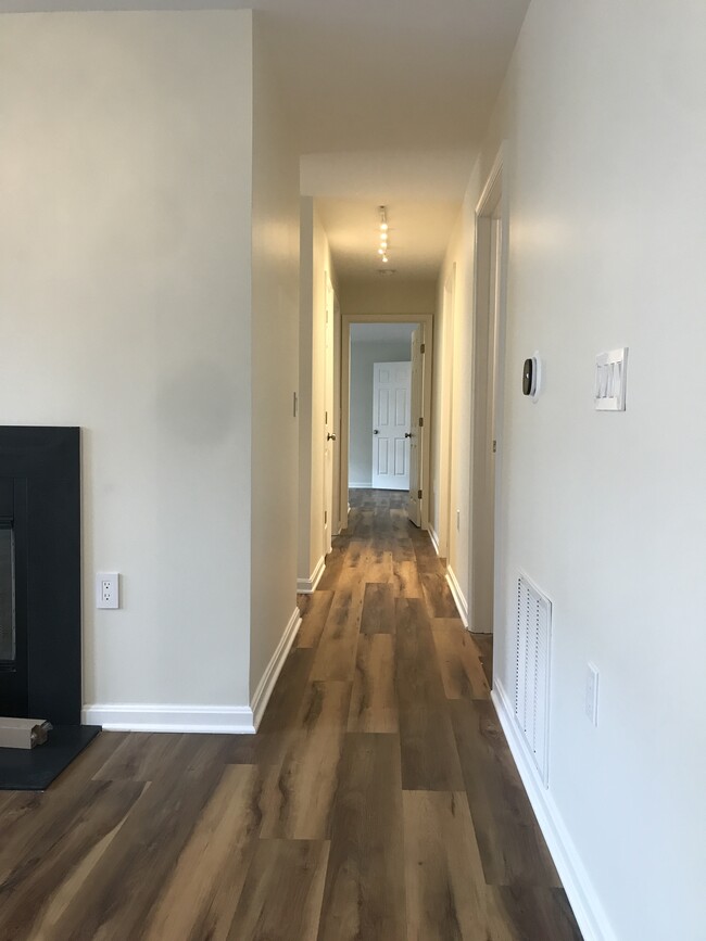 Hallway - 6425 Richmond Hwy