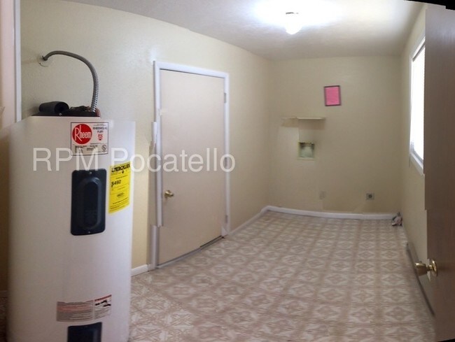 Foto del edificio - 340 W Cedar St