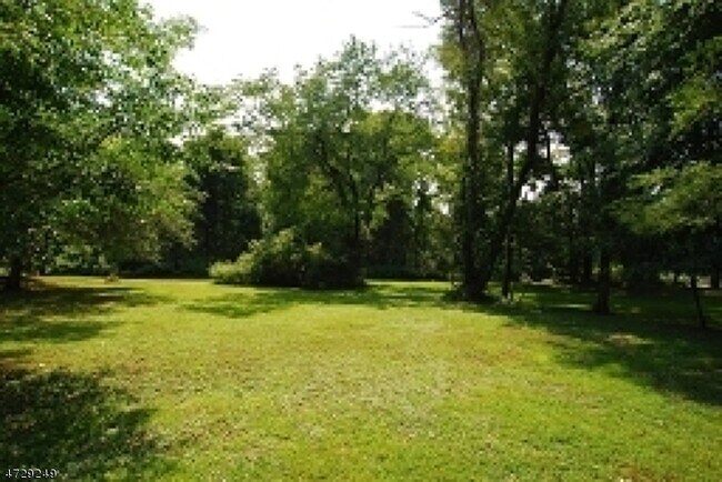 Building Photo - 52 Svea Rd