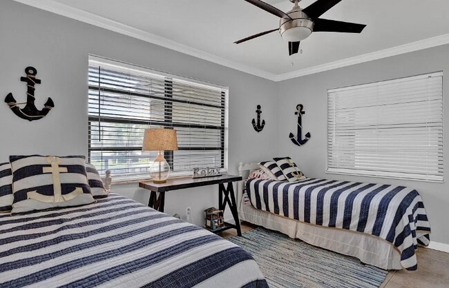 Foto del edificio - 4811 Saxon Dr