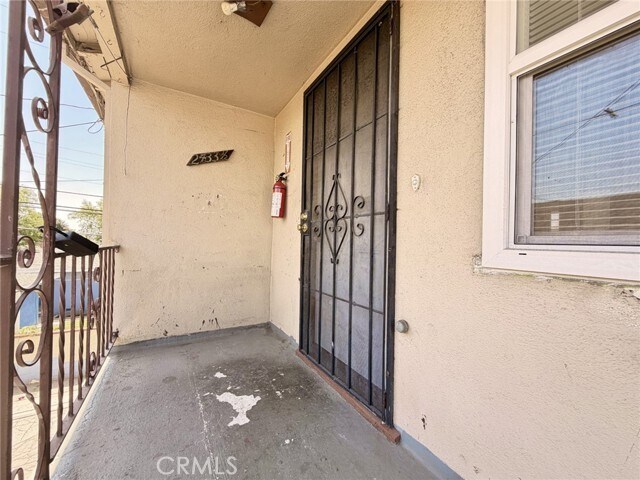 Foto del edificio - 2433 W Beverly Blvd