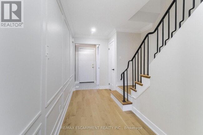 Building Photo - 4197 Longmoor Dr