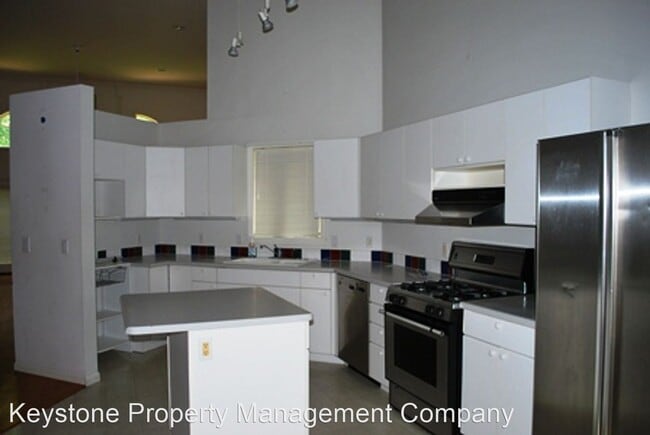 Building Photo - 3 br, 3.5 bath House - 602 N 1st Avenue