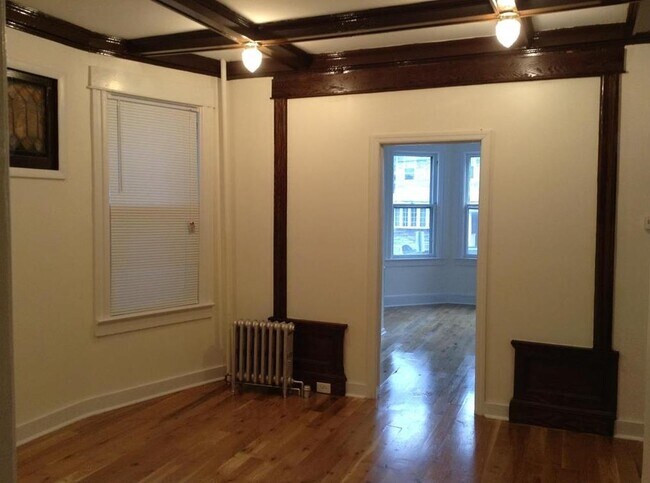 Building Photo - 53 Condict St