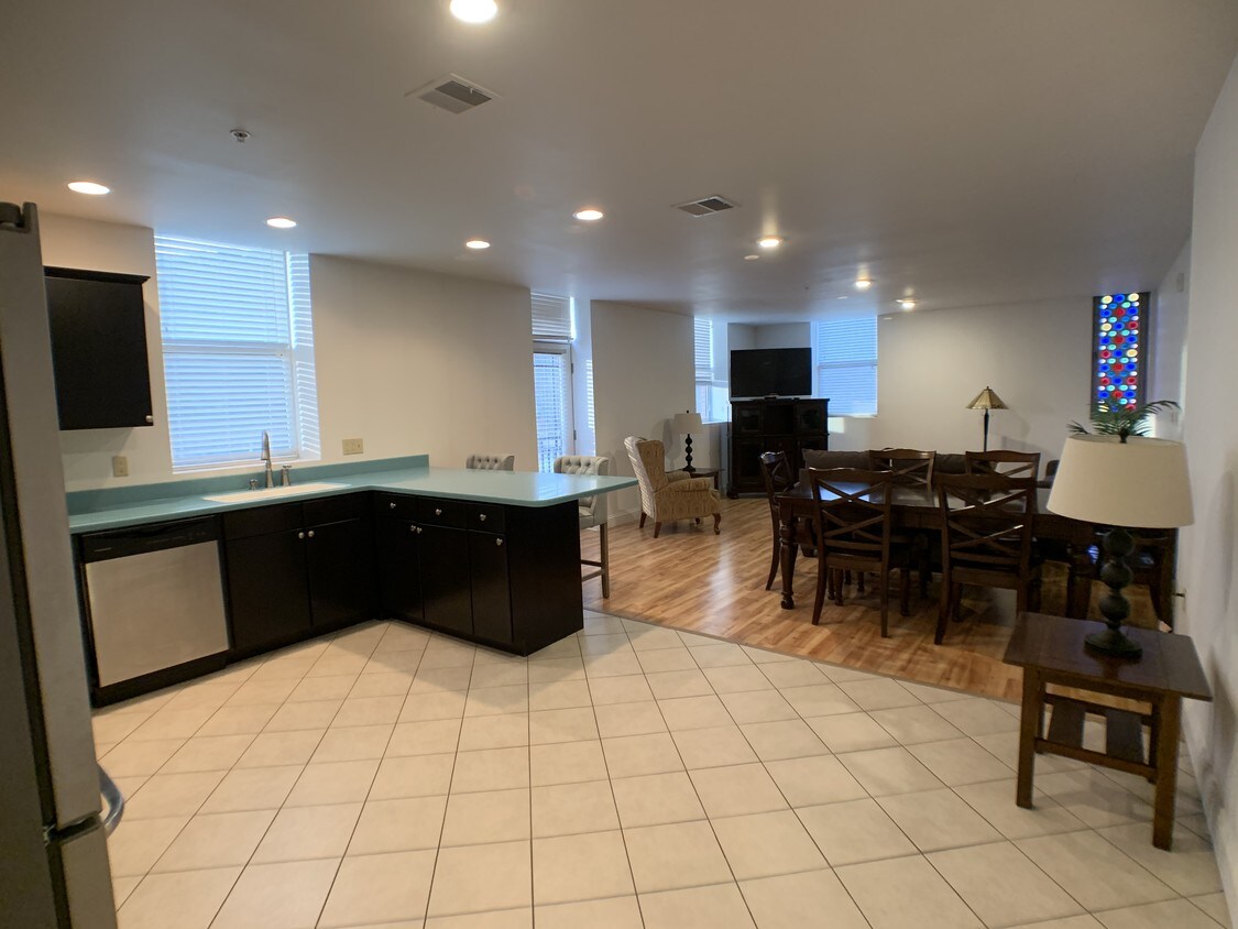 Foto principal - 1740 Chestnut St