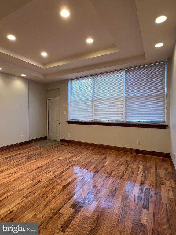 Building Photo - 5118 Rochelle Ave