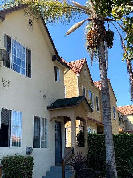 Foto del edificio - 1339 S Sycamore Ave