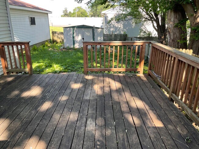 Building Photo - Two bedroom house!  With garage