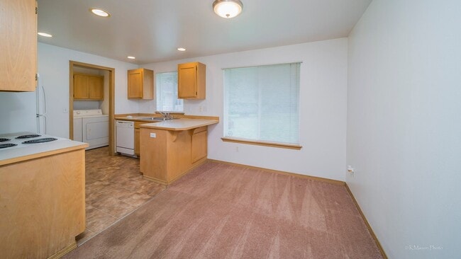 Building Photo - 8125 325th Pl NW