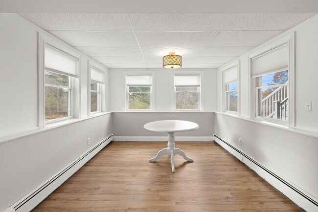 Foto del edificio - 10 Deer Hill Farm Rd