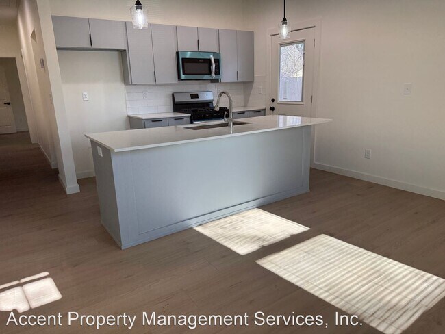 Foto del edificio - 2 br, 2 bath House - 2733 East Admiral Court