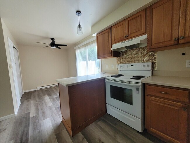 Building Photo - 717 S Timmers Ln