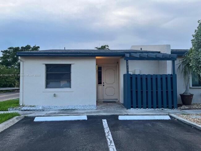 Foto del edificio - 1710 NW 92nd Ave