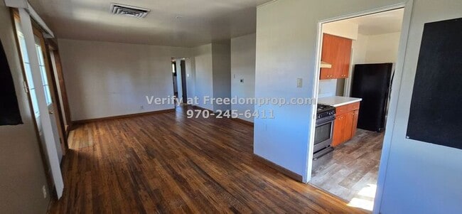 Building Photo - 537 N 24th St