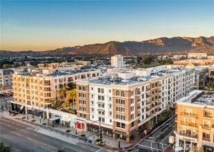 Building Photo - 268 Caruso Ave