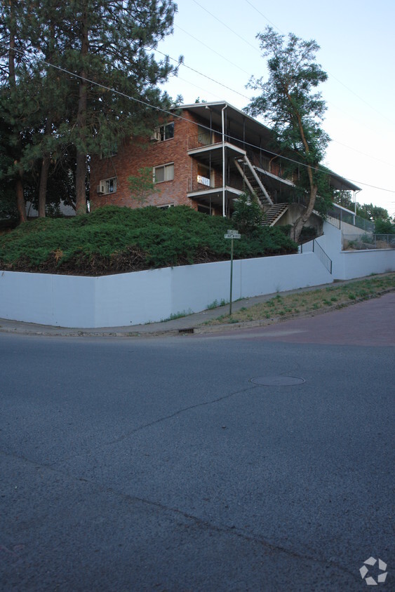 Building Photo - The Elm Apartments