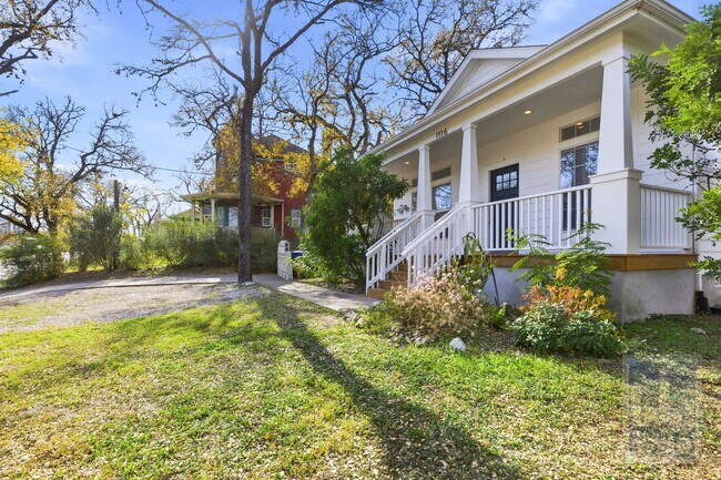 Foto del edificio - 1116 Lott Ave