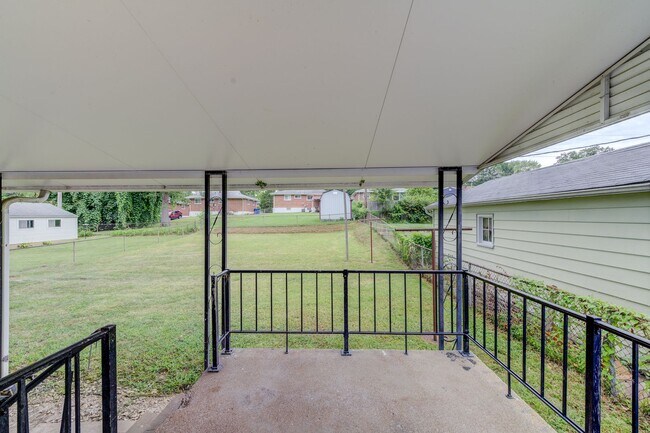 Foto del edificio - Beautiful 2-Bed, 1-Bath House in Overland ...