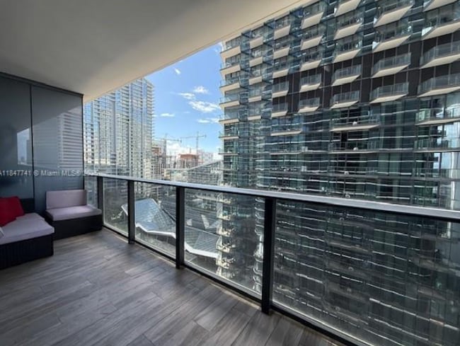 Building Photo - 801 S Miami Ave