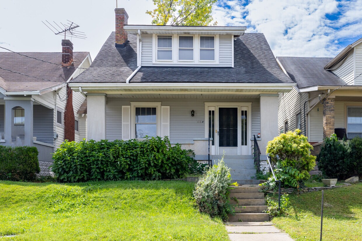 Foto principal - 108 W Collins Ct